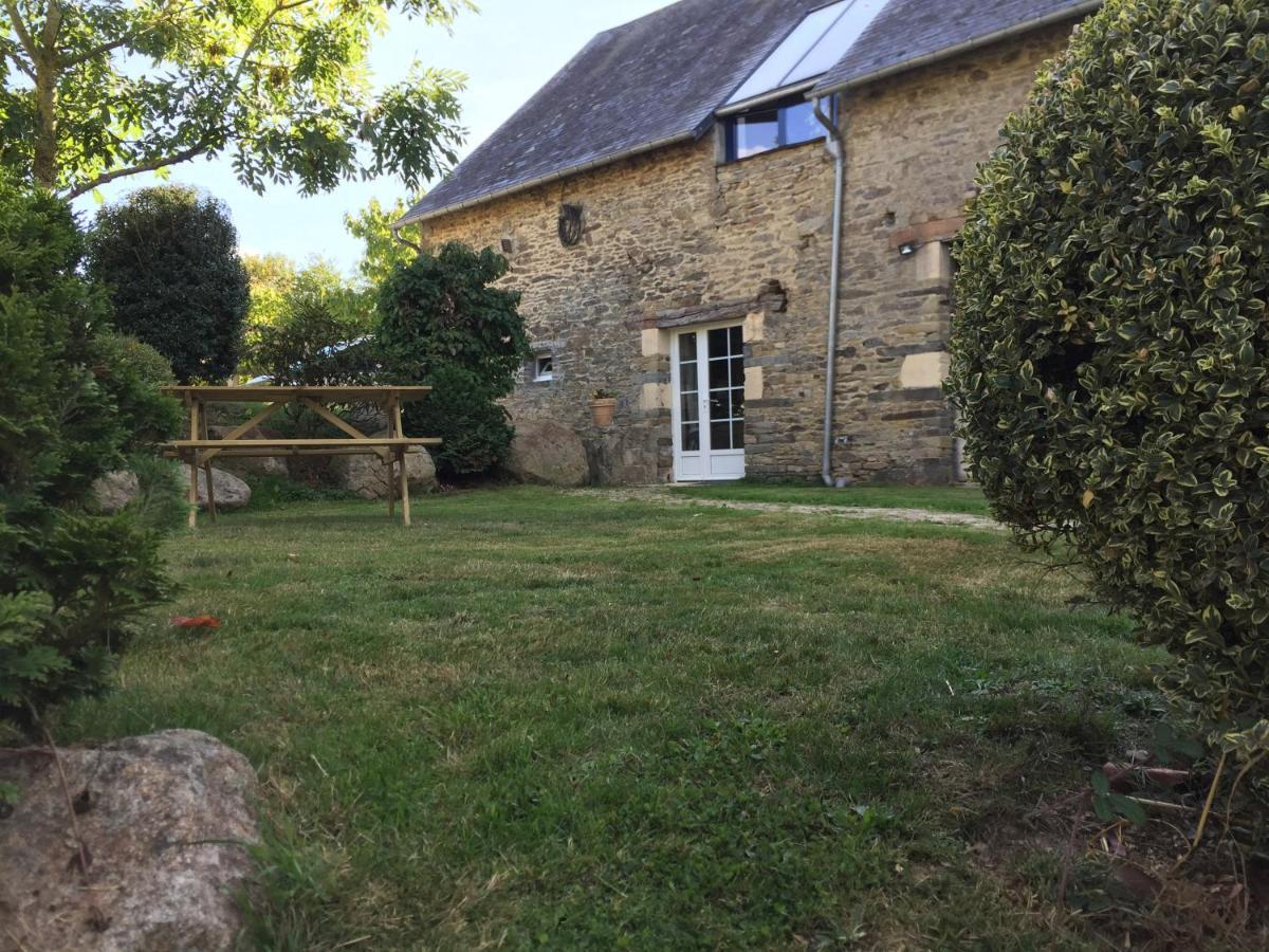 Etang Fleuri Bed & Breakfast Cahagnes Luaran gambar